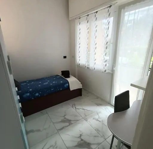 La Casa Di Lila - Con Giardino E Posto Auto Coperto Lejlighed *