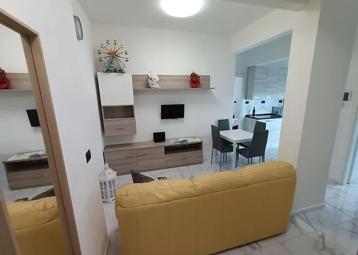 Lejlighed La Casa Di Lila - Con Giardino E Posto Auto Coperto *